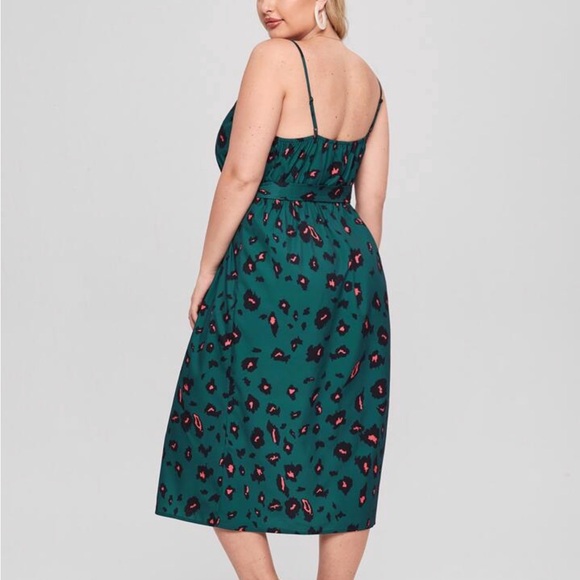 SHEIN Pink Cheetah Print Dress*missing belt* - Picture 5 of 15